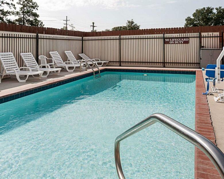 Hotel Comfort Suites