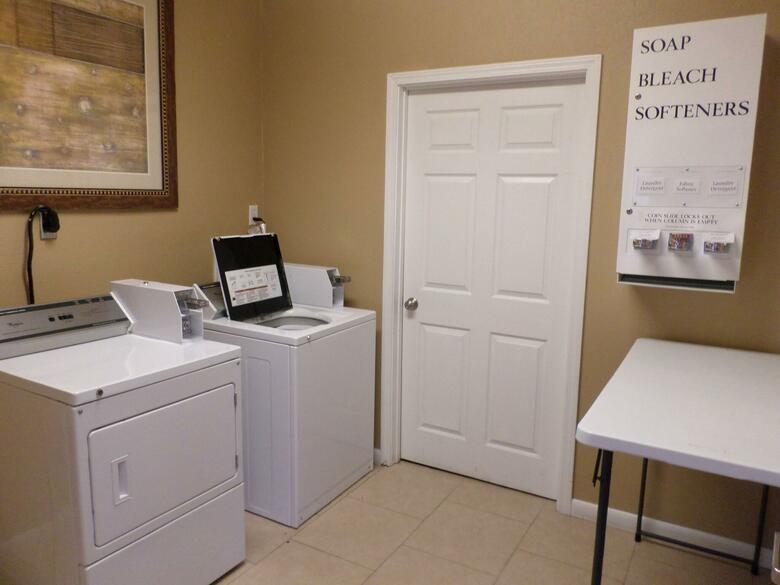 Hotel Comfort Suites