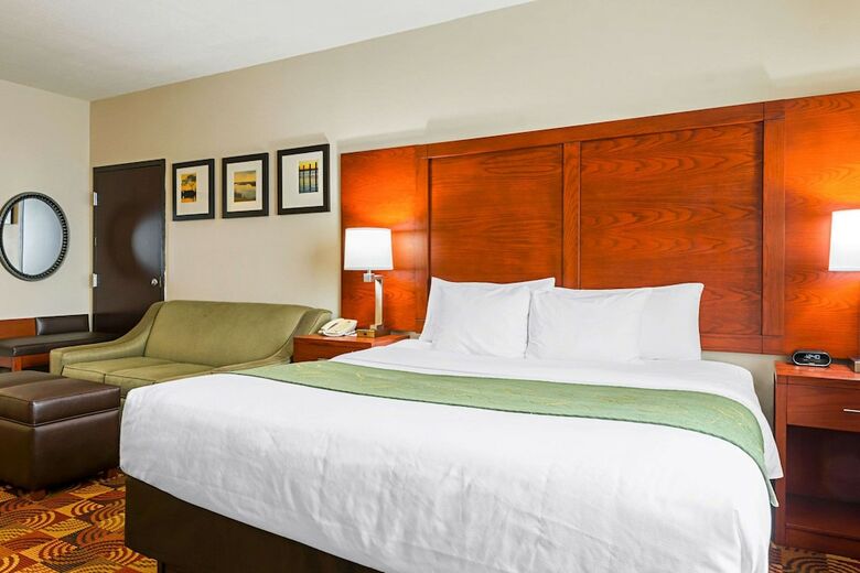 Hotel Comfort Suites