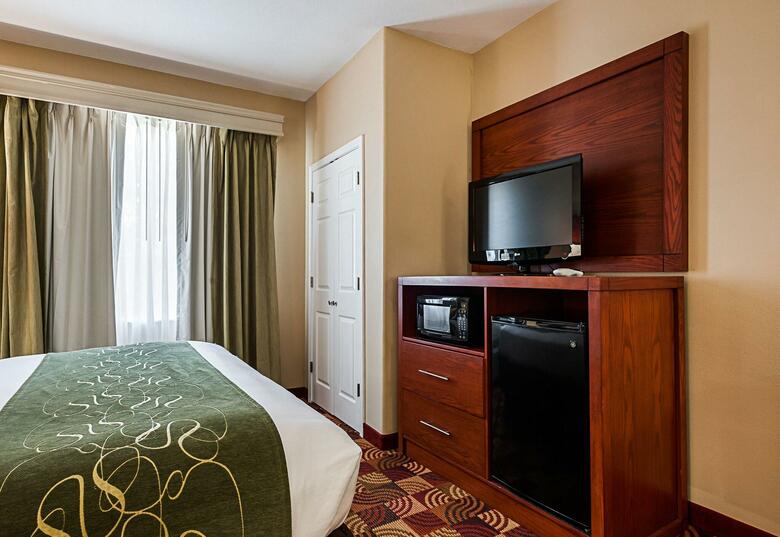 Hotel Comfort Suites