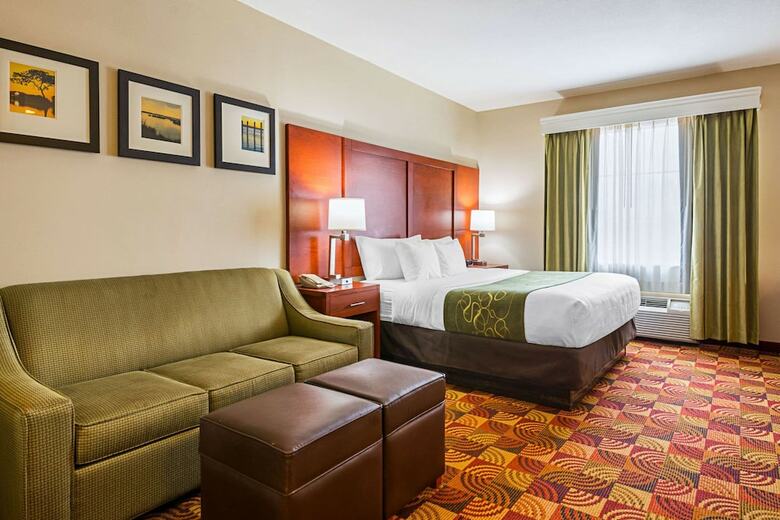 Hotel Comfort Suites