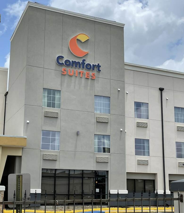 Hotel Comfort Suites
