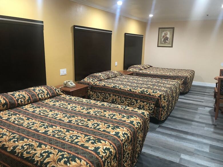 Hotel Econo Lodge South