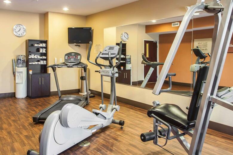Hotel Comfort Suites