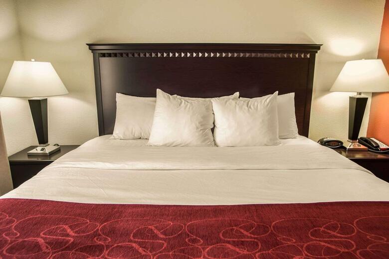 Hotel Comfort Suites