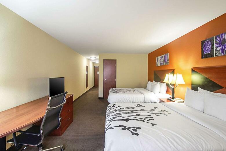 Hotel Sleep Inn & Suites