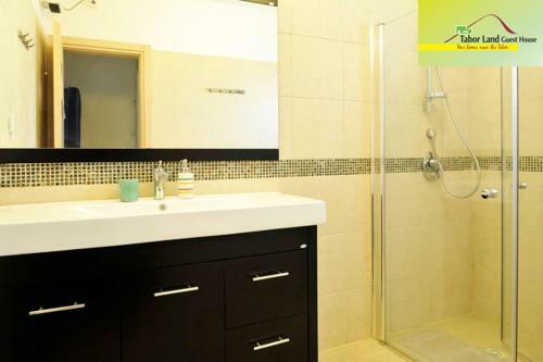Hostal Tabor Land Guest House