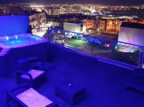 Avshalom Holiday Apartments
