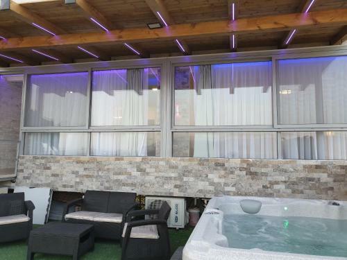 Avshalom Holiday Apartments