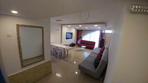 Avshalom Holiday Apartments