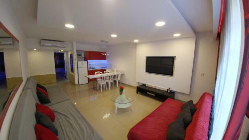 Avshalom Holiday Apartments