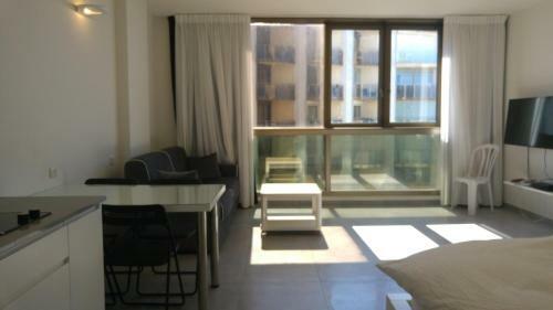 Luxury Sea View Apartment In Hotel Daniel