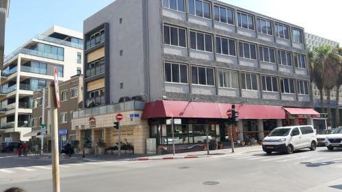 The Home Apartments Tel Aviv