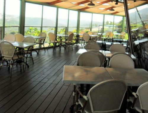 Lodge Shoresh Green Hills