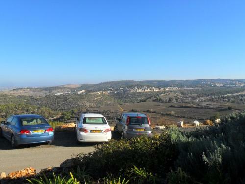 Lodge Shoresh Green Hills