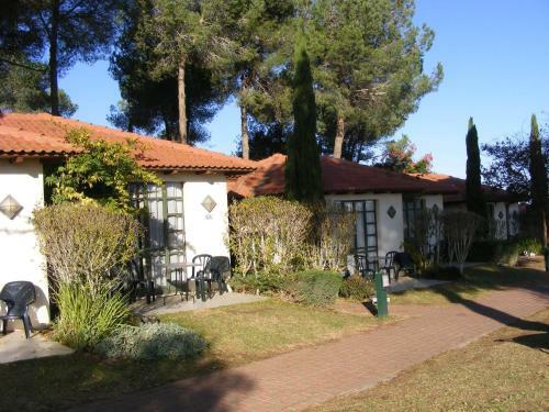 Lodge Shoresh Green Hills