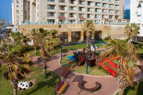 Gk Apartment Ben Gurion St.