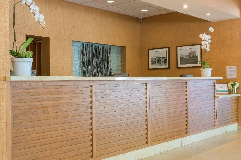 Best Western Plus Gateway Hotel Santa Monica