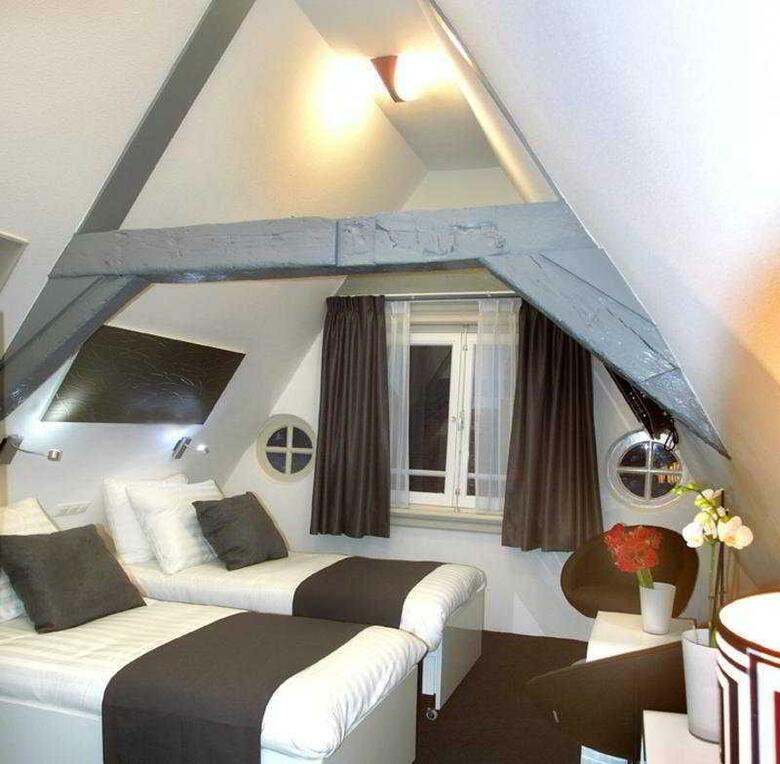 Hotel Cc