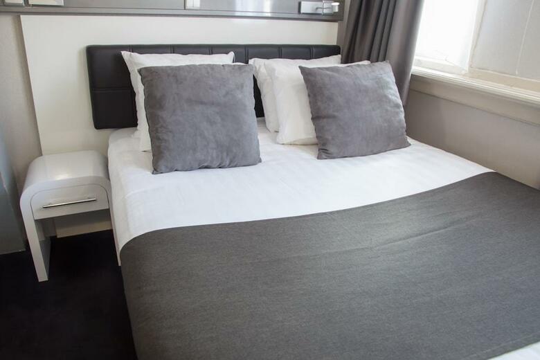 Hotel Cc