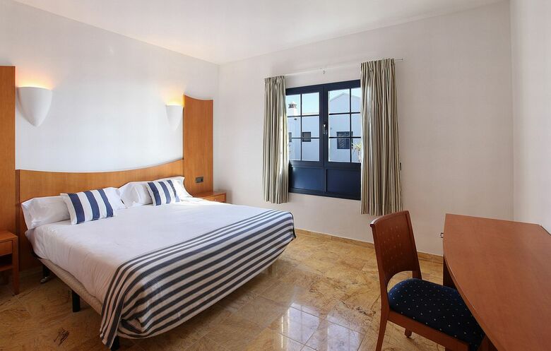 Hotel VIK Club Coral Beach
