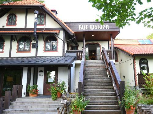 Hotel Hut Walden
