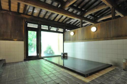 Higashiishikawa Ryokan