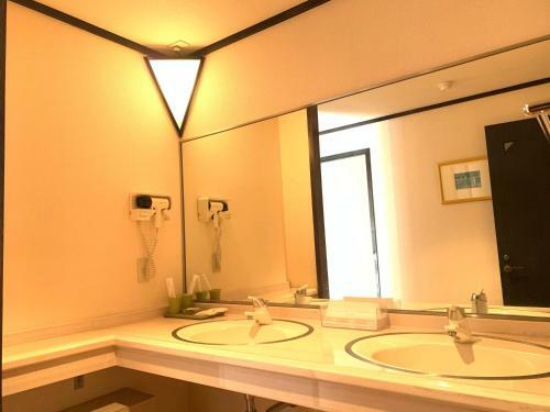 Yufuin Kinrinko Hotel