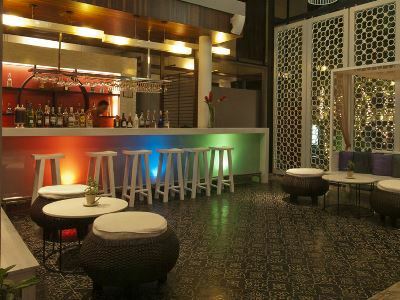 Hotel Red Ginger Chic Resort