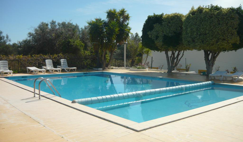 Apartamentos Monte Dos Av�s - Turmuge