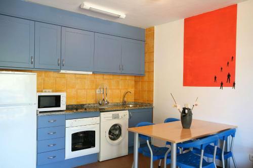 Apartamentos Tur�sticos La Faiada