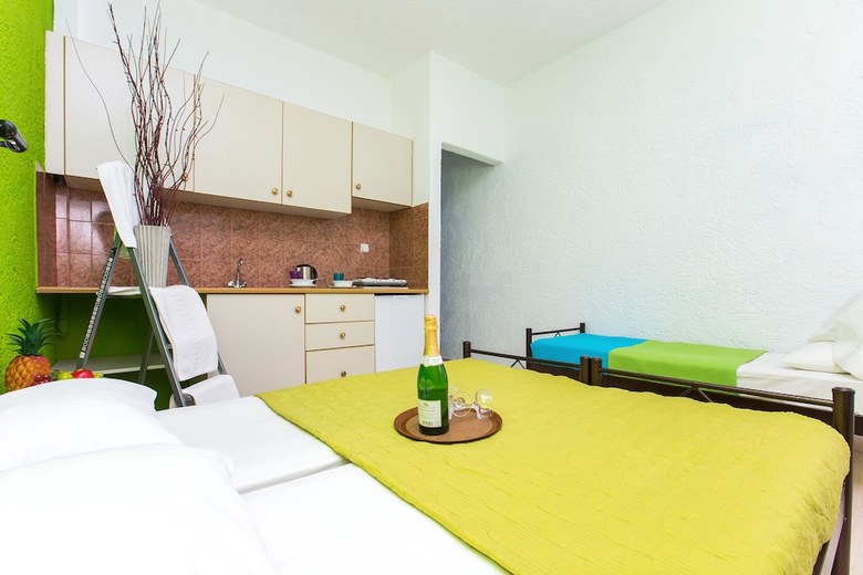 Hotel Litsa Studios