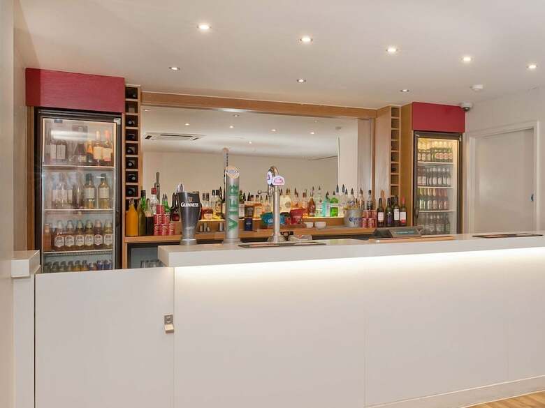 Travelodge Manchester Central Hotel