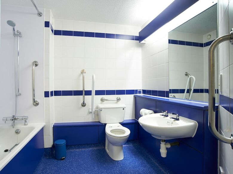 Travelodge Manchester Central Hotel
