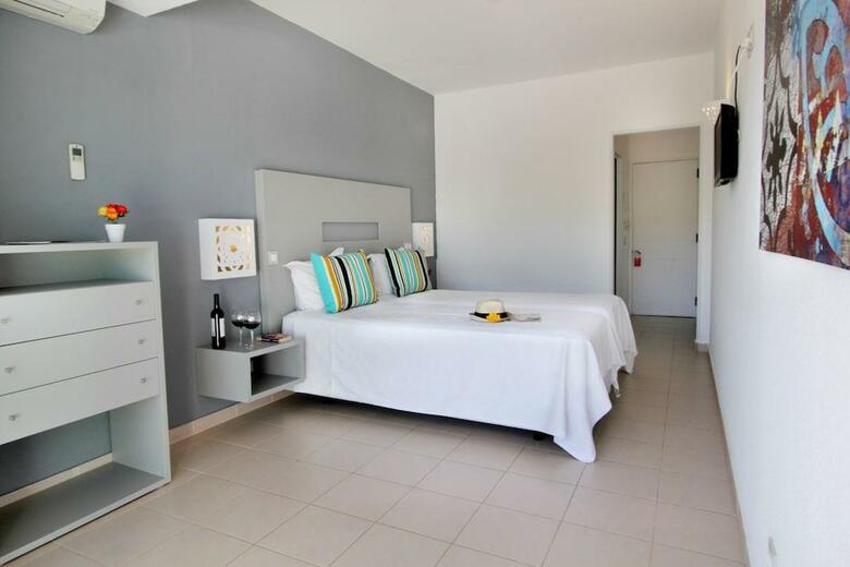 Hotel Carvi Beach
