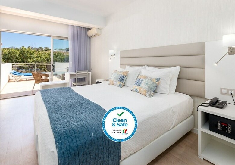Hotel Carvi Beach