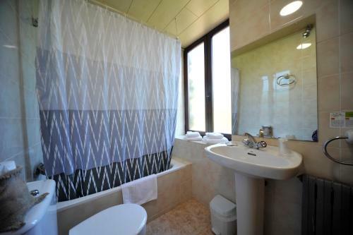 Hotel Hostal Vall D'�neu