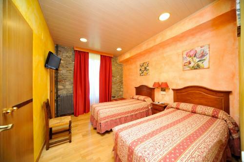 Hotel Hostal Vall D'�neu