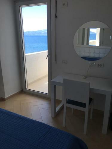 White Residence Apartament
