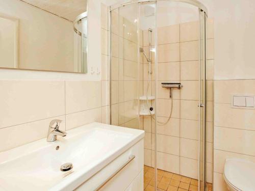 Two-bedroom Holiday Home In Wendtorf 44