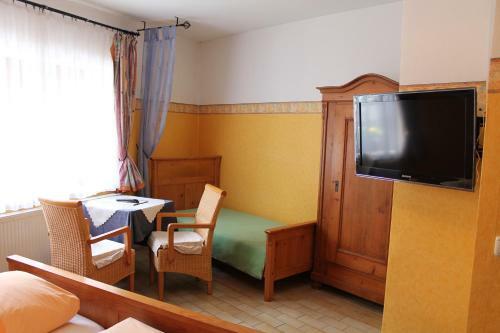 Kreuzerhof Hotel Garni