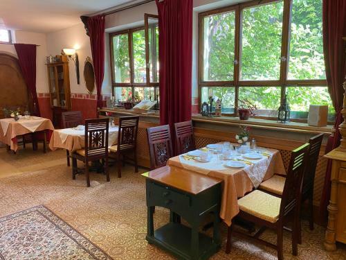 Kreuzerhof Hotel Garni