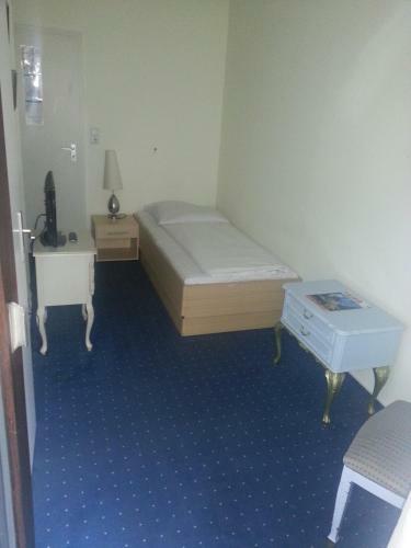 Hostal Hotelgarni Frankfurt