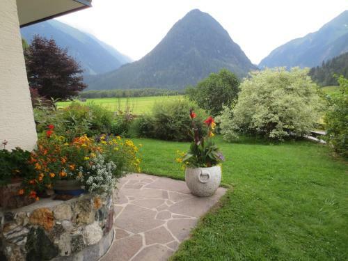 Hostal G�stehaus Scharler