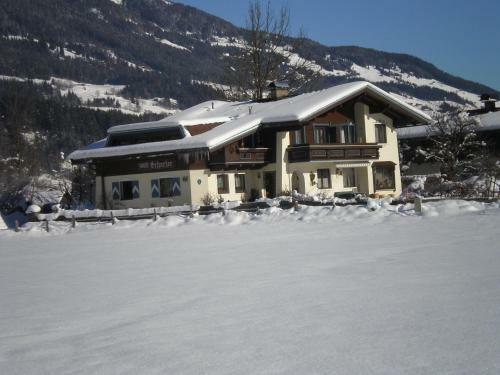 Hostal G�stehaus Scharler