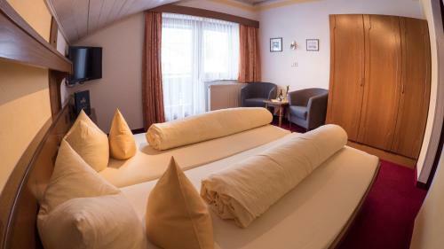 Hostal Apart-pension Haus Arina