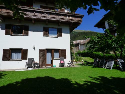 Hostal Apart-pension Haus Arina