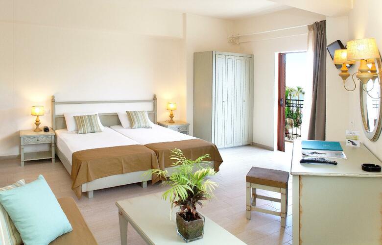 Hotel Almyrida Beach