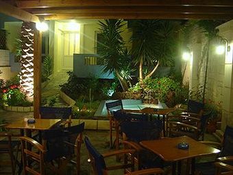 Hotel Flisvos