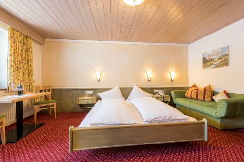 Hostal Tuxerst�bl